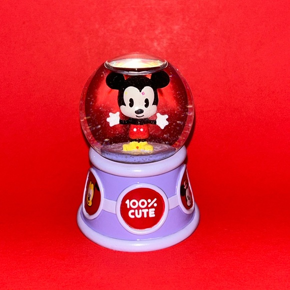 Adorable Mickey Mouse Miniature Snow Globe Cute Disney World Decor Sparkly‎ - Picture 2 of 4